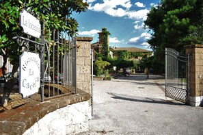 Entrada de la propiedad