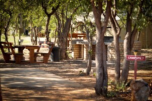 Área de parrillas y picnic