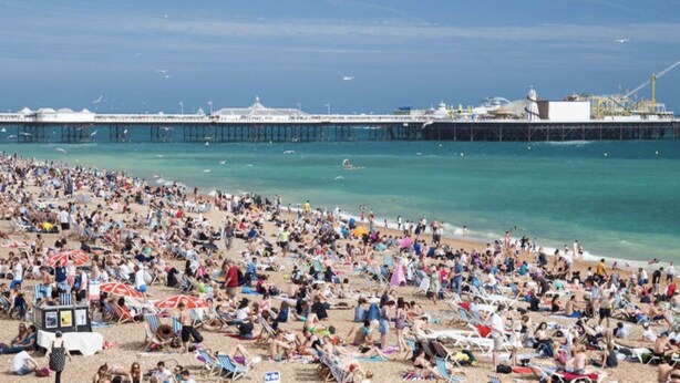 Beach - Brighton Pier House (Brighton)