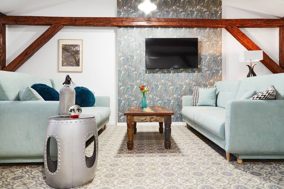 Loft Grand | Sala d'estar | Televisor de pantalla plana de 50 polzades amb canals digitals