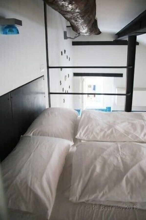1 bedroom, in-room safe, desk, iron/ironing board