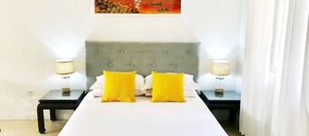 New! Jamaica Vacation/Pool/WiFi/5-min to Beach/Free Airport Transfer/Location!