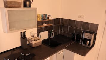 Romantic Apartment | Private kitchen