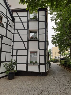Property entrance - Historisch übernachten Brinkerplatz 3 (Essen)