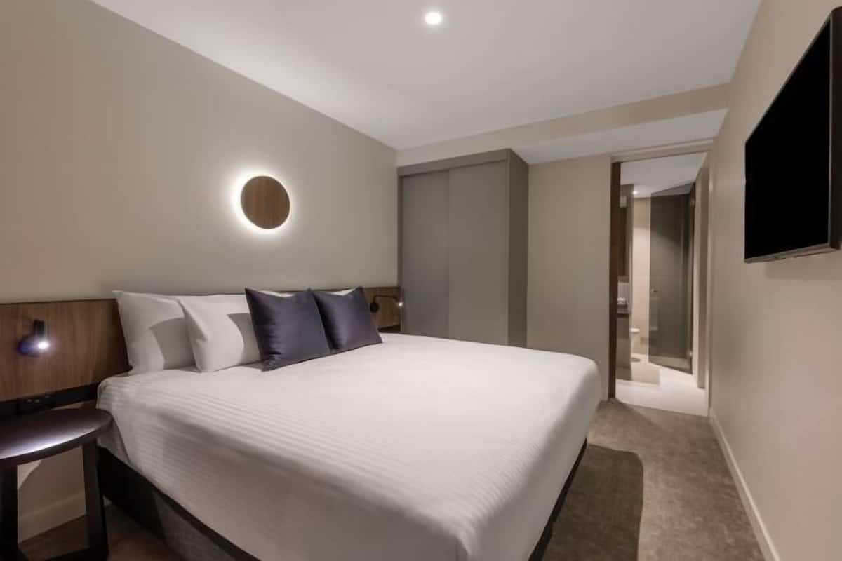 In-room safe, desk, laptop workspace, blackout curtains