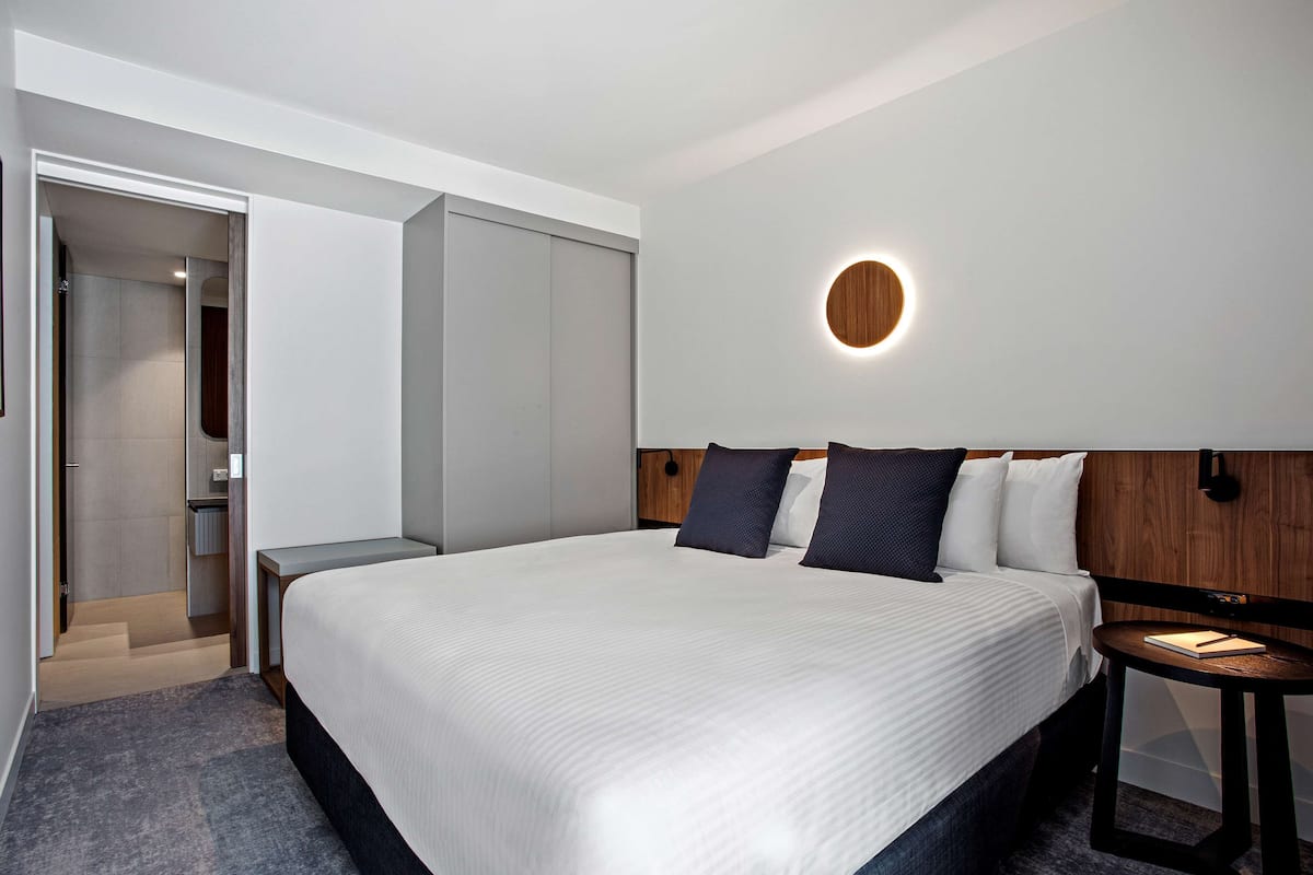 1 bedroom, in-room safe, desk, laptop workspace