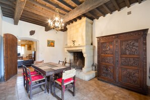Dining room - Homerez - House near Saintes-Maries-de-la-Mer (Saintes-Maries-de-la-Mer)