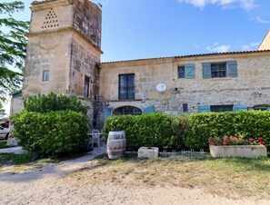 Front view - Homerez - House near Saintes-Maries-de-la-Mer (Saintes-Maries-de-la-Mer)