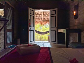 Water Bungalow with AC | Premium bedding, down comforters, soundproofing, free WiFi