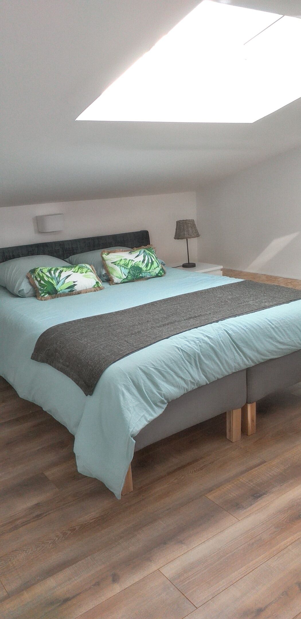 3 bedrooms, iron/ironing board, internet