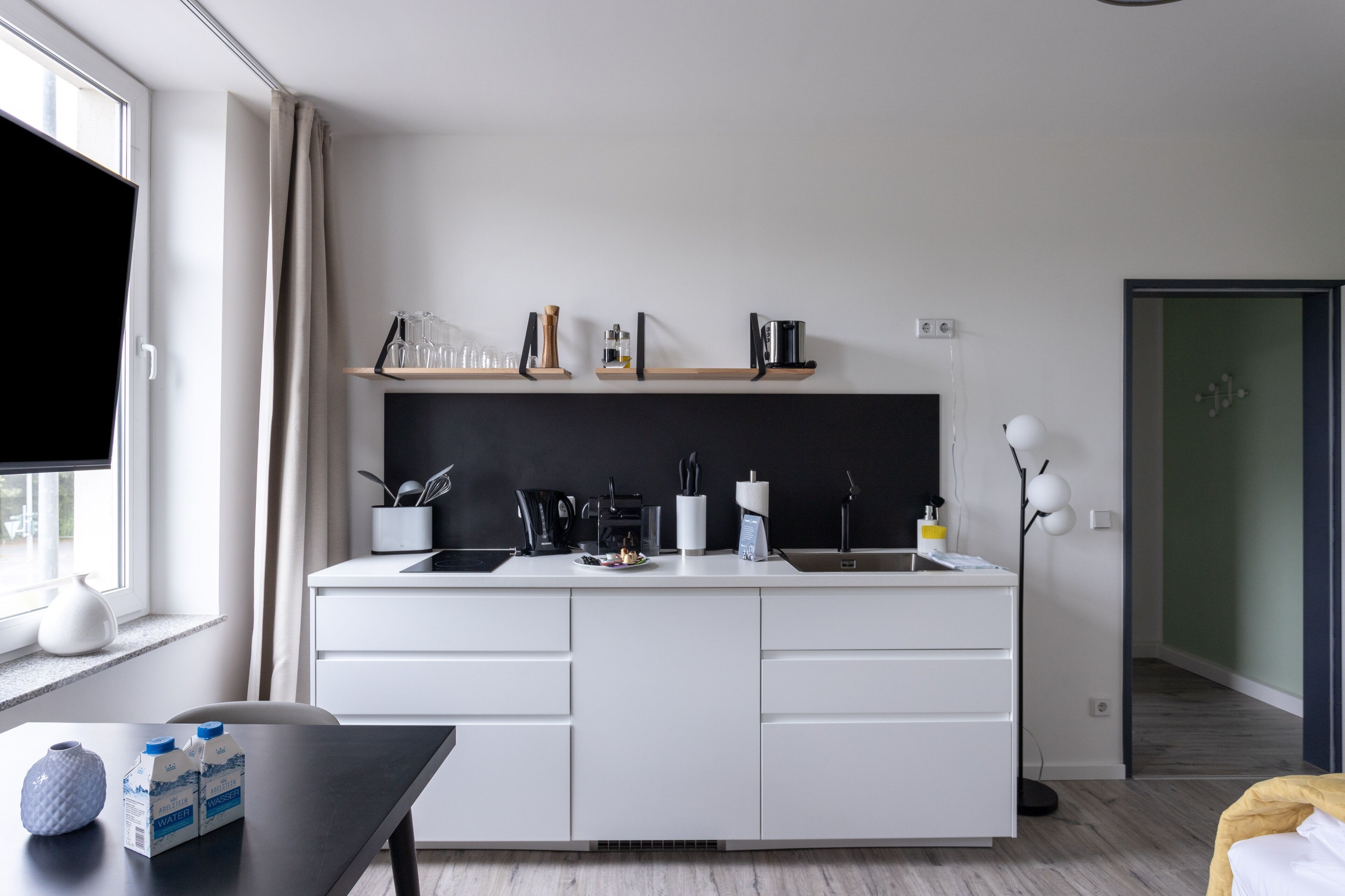 Suite with bathtub | Private kitchen | Espresso maker, fridge, electric kettle