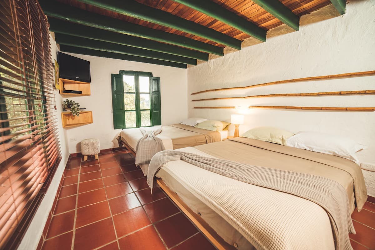 Deluxe Quadruple Room, 2 Double Beds, Non Smoking, Lake View