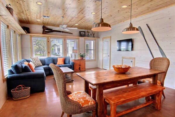 42-inch TV with cable channels