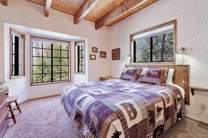House, Multiple Beds, Patio, Mountain View (1057)