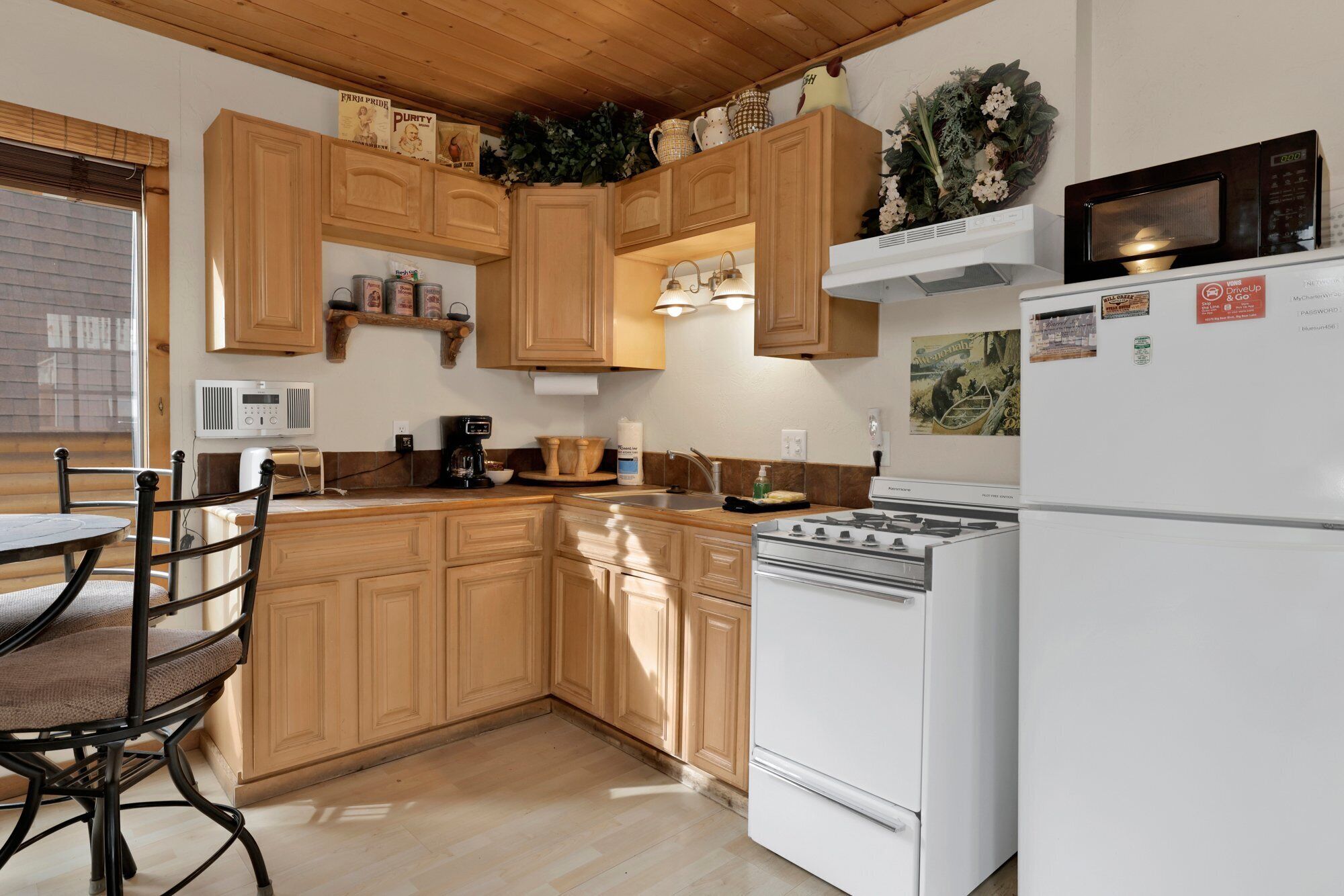 House, Multiple Beds, Patio, Mountain View (1079) | Private kitchen | Coffee/tea maker