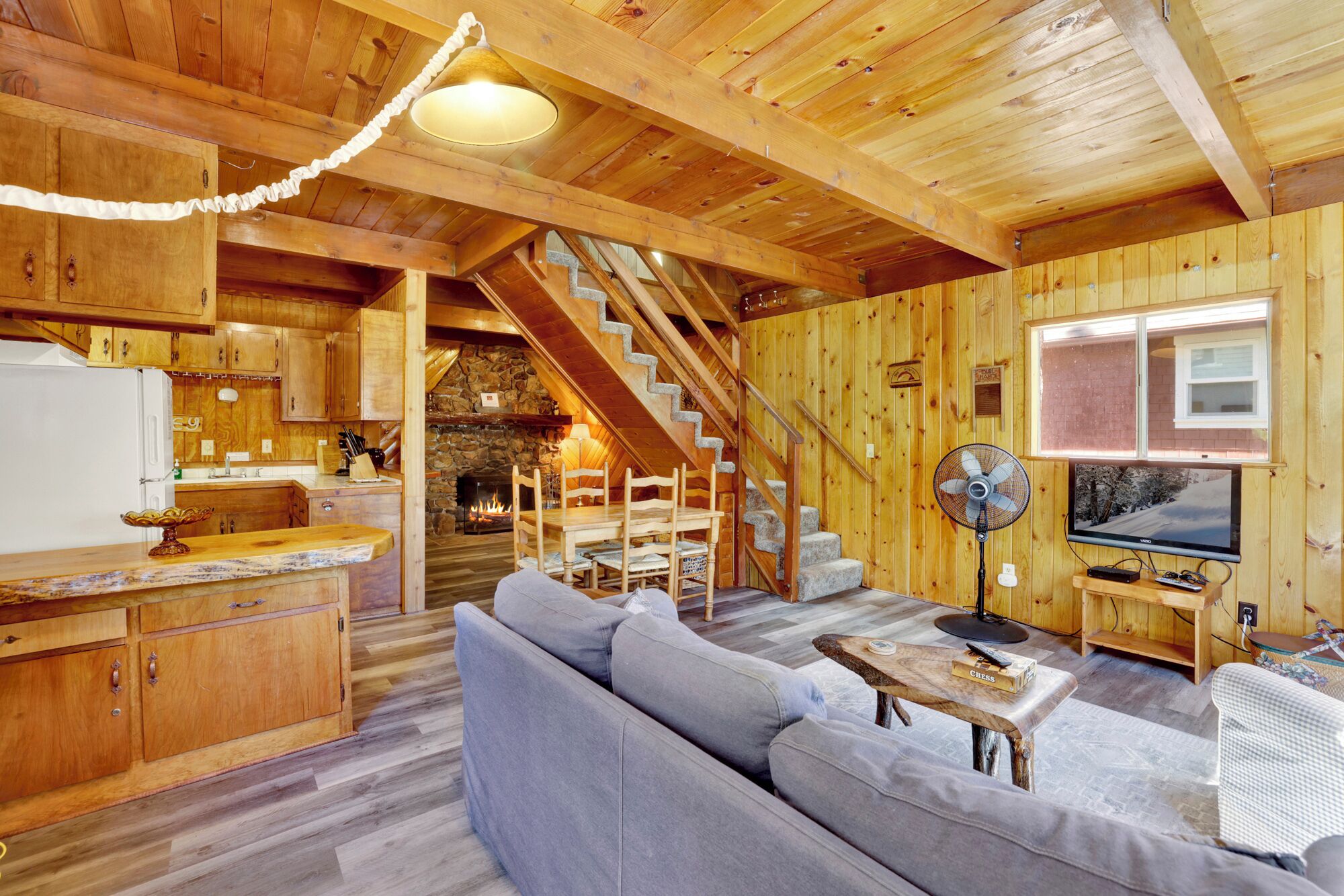 Casa, 2 camas Queen, sacada, vista para a montanha (1154) | Área de estar | Lareira