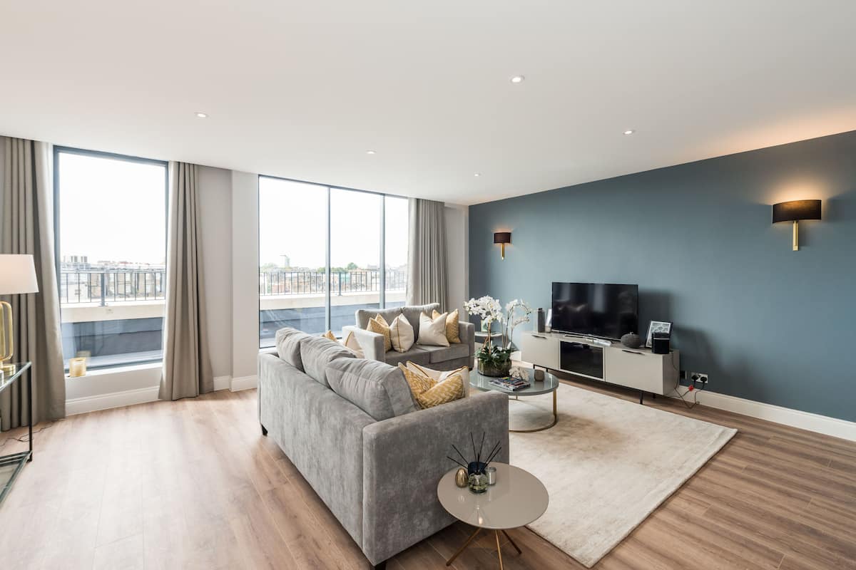 Superior-Apartment, 4 Schlafzimmer | Wohnbereich