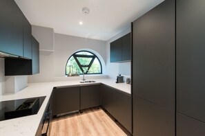 Luxury-Apartment, 4 Schlafzimmer | Eigene Küche