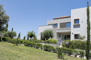 Exterior - Luxury Sea View Villa w/ Pool & Guest House,Near Beach (Amnatos)