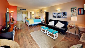 Unclassified image, 2 of 22, button - 134 Sea Breeze (Port Aransas)