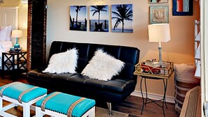 Unclassified image, 3 of 22, button - 134 Sea Breeze (Port Aransas)