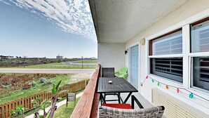 Unclassified image, 5 of 22, button - 134 Sea Breeze (Port Aransas)