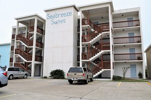Exterior - 124 Sea Breeze - Island Time (Port Aransas)
