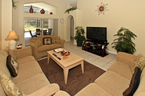 Living area - TS Vacation Homes (Kissimmee)