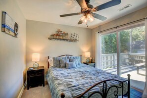 1 bedroom, desk, iron/ironing board, WiFi