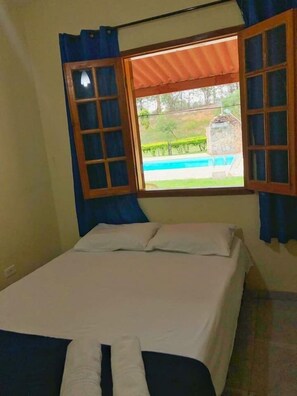 Quarto casal luxo | Quartos à prova de som, Wi-Fi de cortesia, roupa de cama