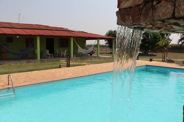 Outdoor pool - Pousada Chácara Sonho (Campinas)