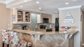 Kondominium, 2 kamar tidur | Dapur pribadi