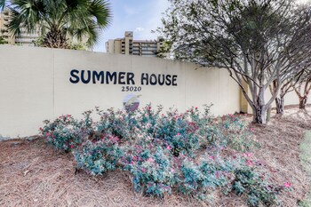 Summer House on Romar Beach