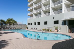 Outdoor pool - Tidewater Condominiums (Orange Beach)