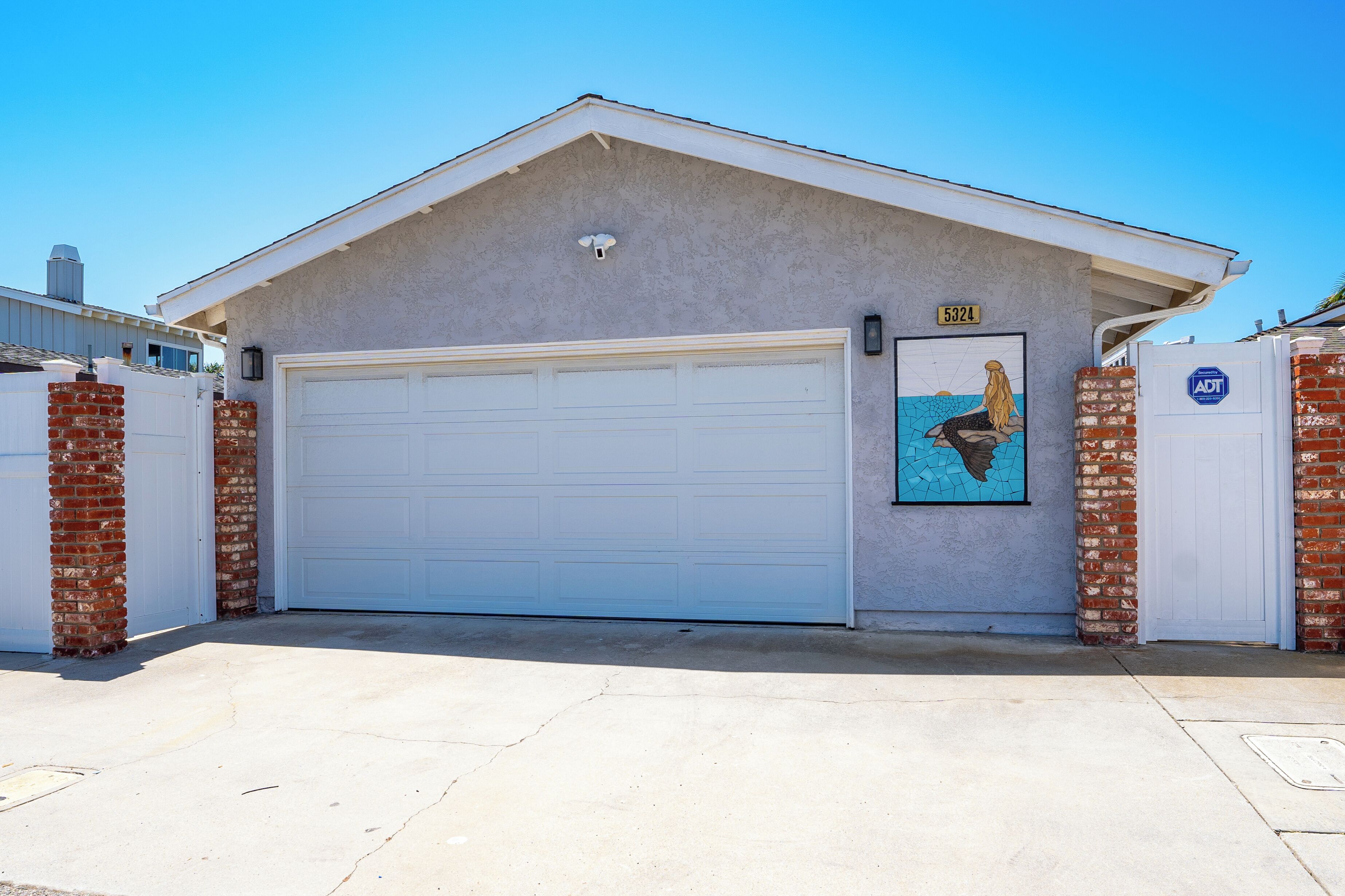5324B - Mandalay Shores Jacuzzi Home