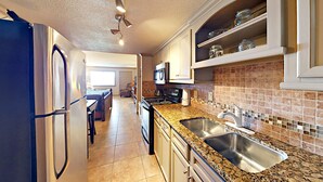Unclassified image, 2 of 21, button - 144 Sea Breeze (Port Aransas)