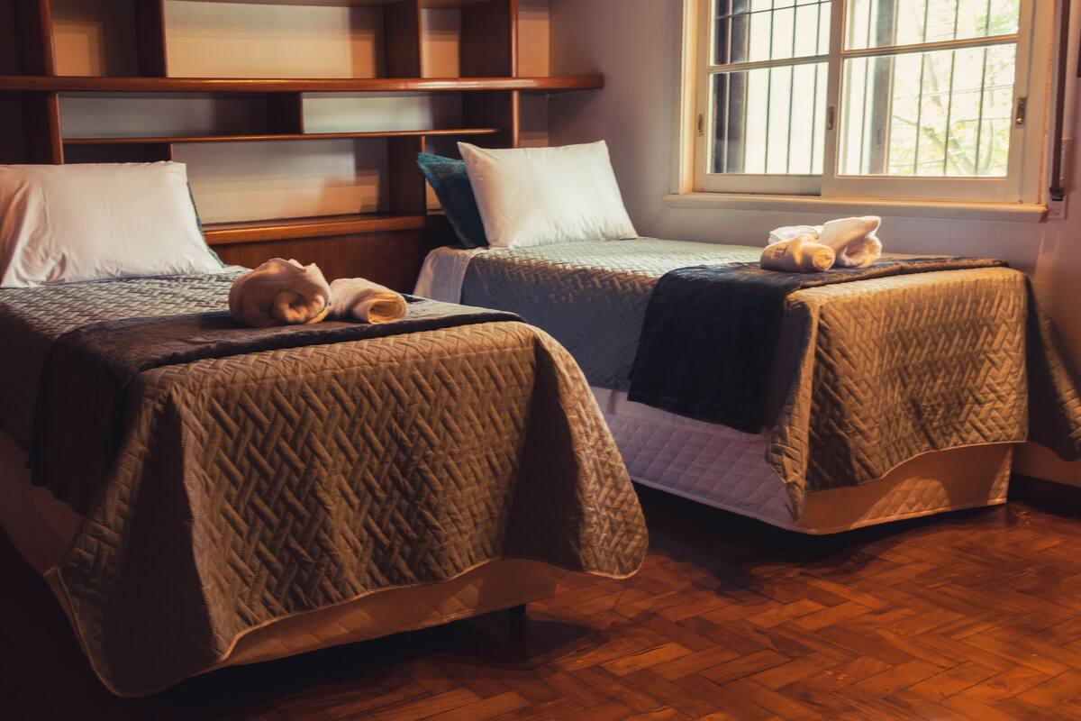 Executive Room | Egyptian cotton sheets, premium bedding, Select Comfort beds