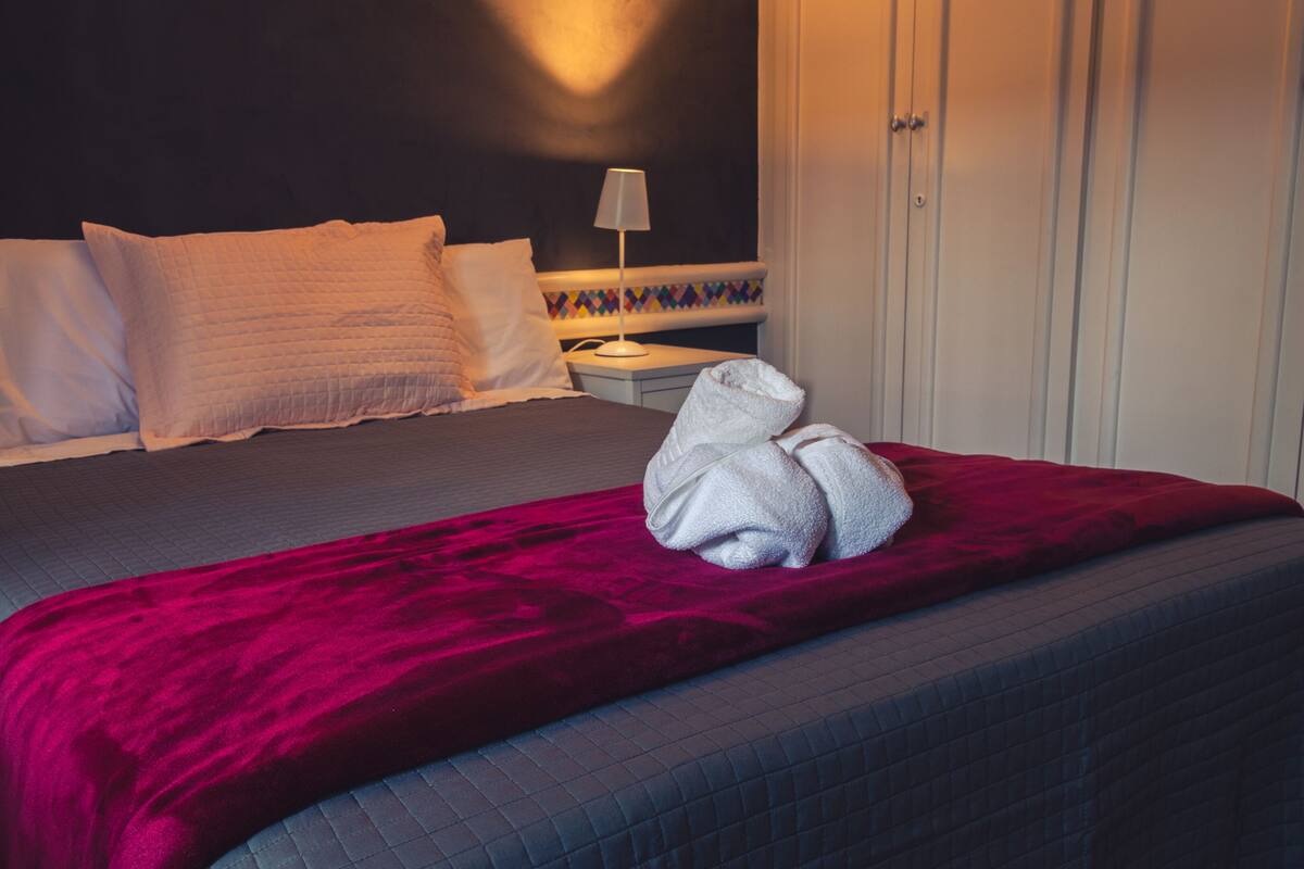 Comfort Room | Egyptian cotton sheets, premium bedding, Select Comfort beds