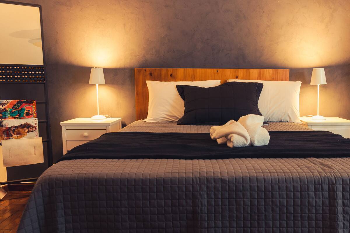 Family Suite | Egyptian cotton sheets, premium bedding, Select Comfort beds