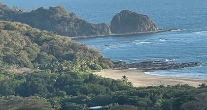 Safe double gated properity with amazing views