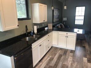 Deluxe Cabin | Private kitchen