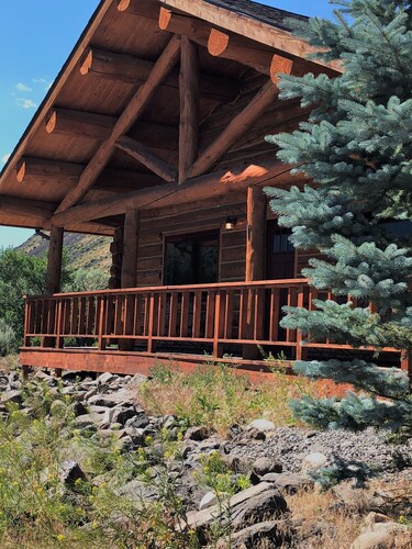 Gardiner Cabin Getaway
