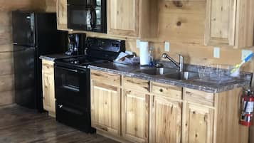 Superior Cabin, 2 Bedrooms, Mountain View | Private kitchen | Full-size fridge, microwave, oven, stovetop
