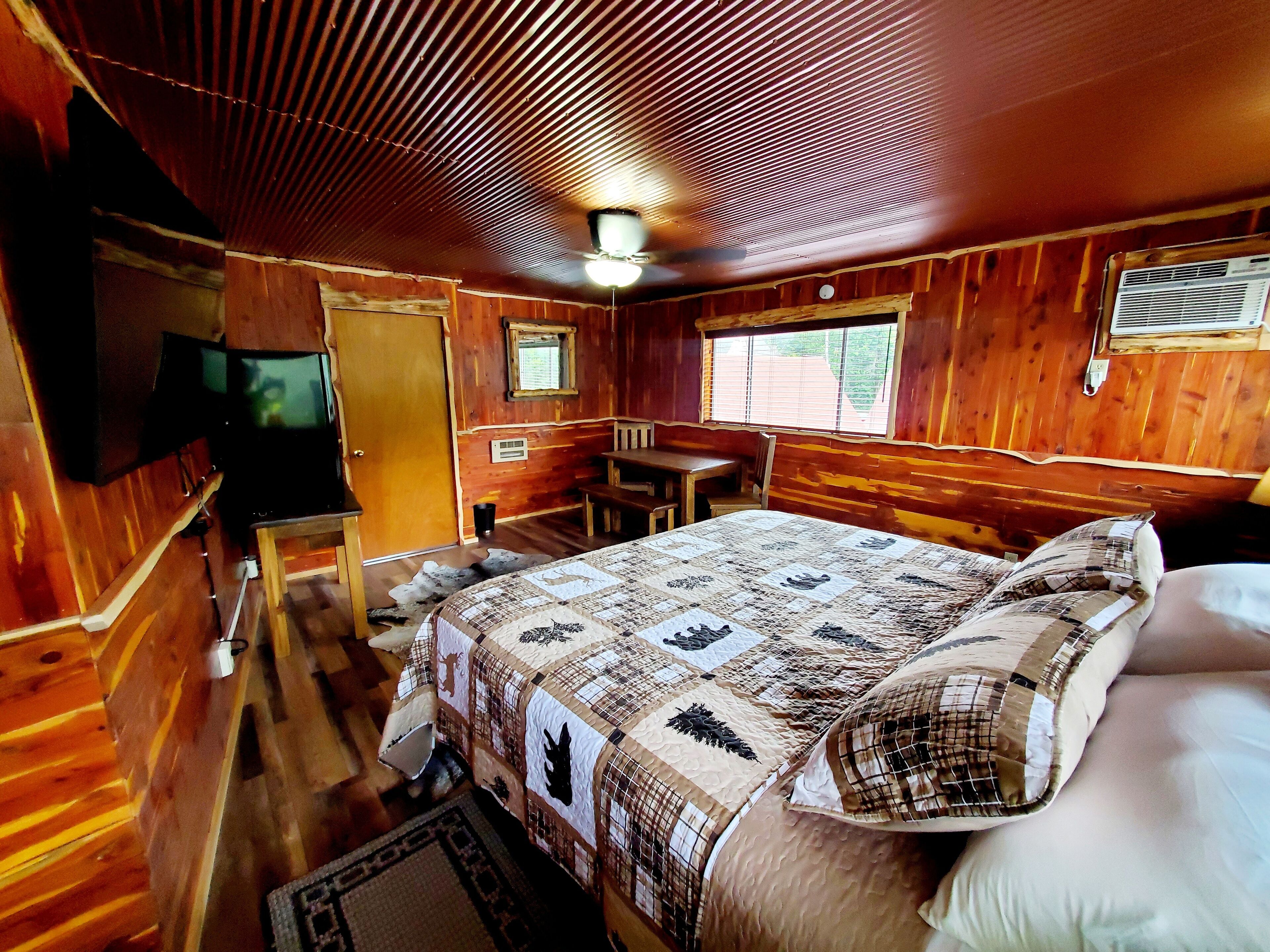 standard room, 2 bedrooms, non smoking (302) | premium bedding, pillow-top beds, individually decorated