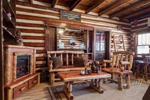 Log Cabin Inn