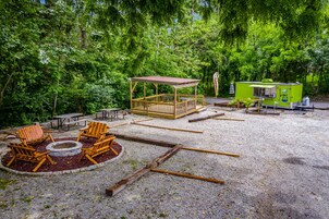 Área de parrillas y picnic