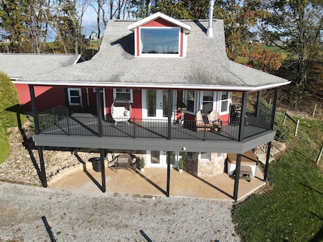 Exterior. Wrap Around Decks w/Beautiful View & Hot Tub