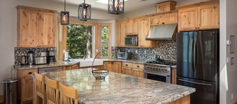 Fantastisk King's Beach Hjem m / utsikt over innsjøen og badestamp