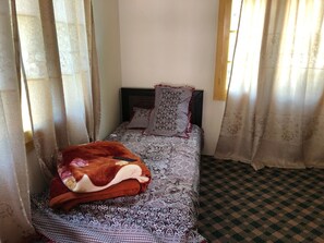 Economy Room | Extra beds