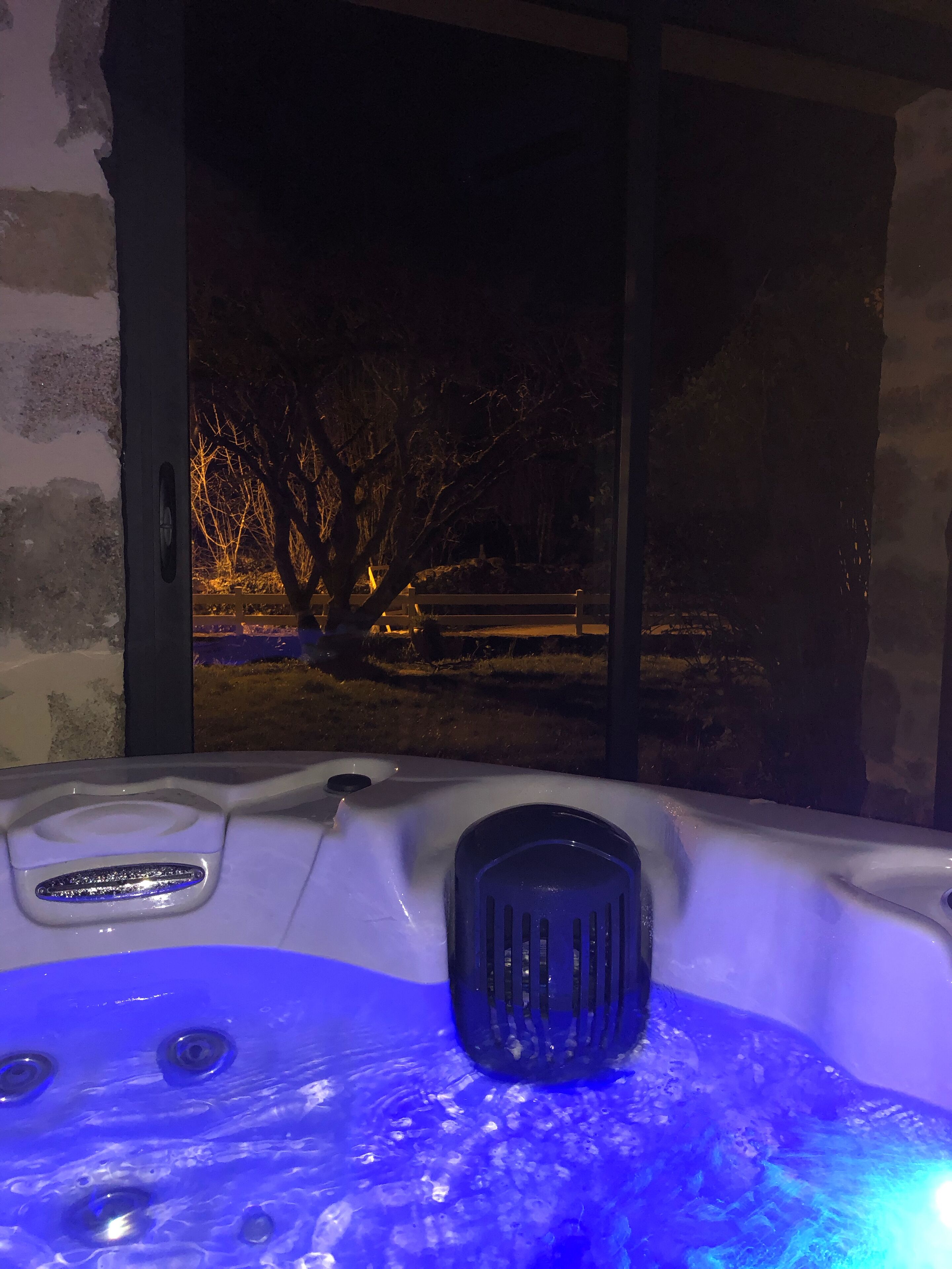 Bain à remous extérieur